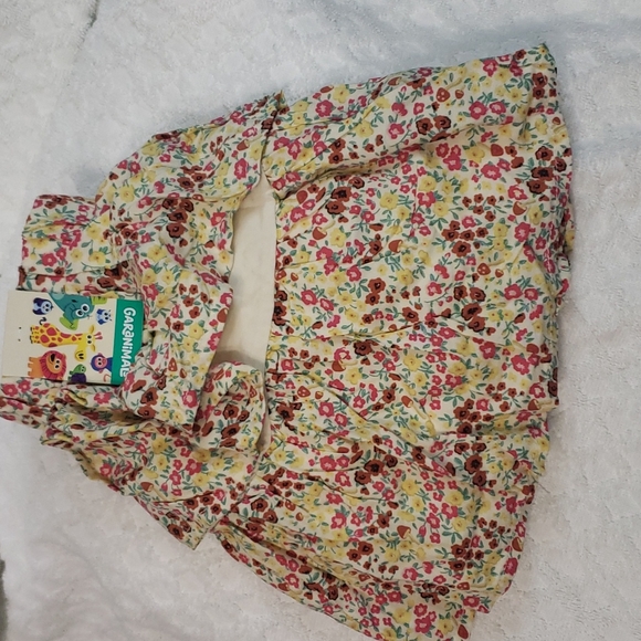 NWT Garanimals floweral skirt cream background - Picture 2 of 6